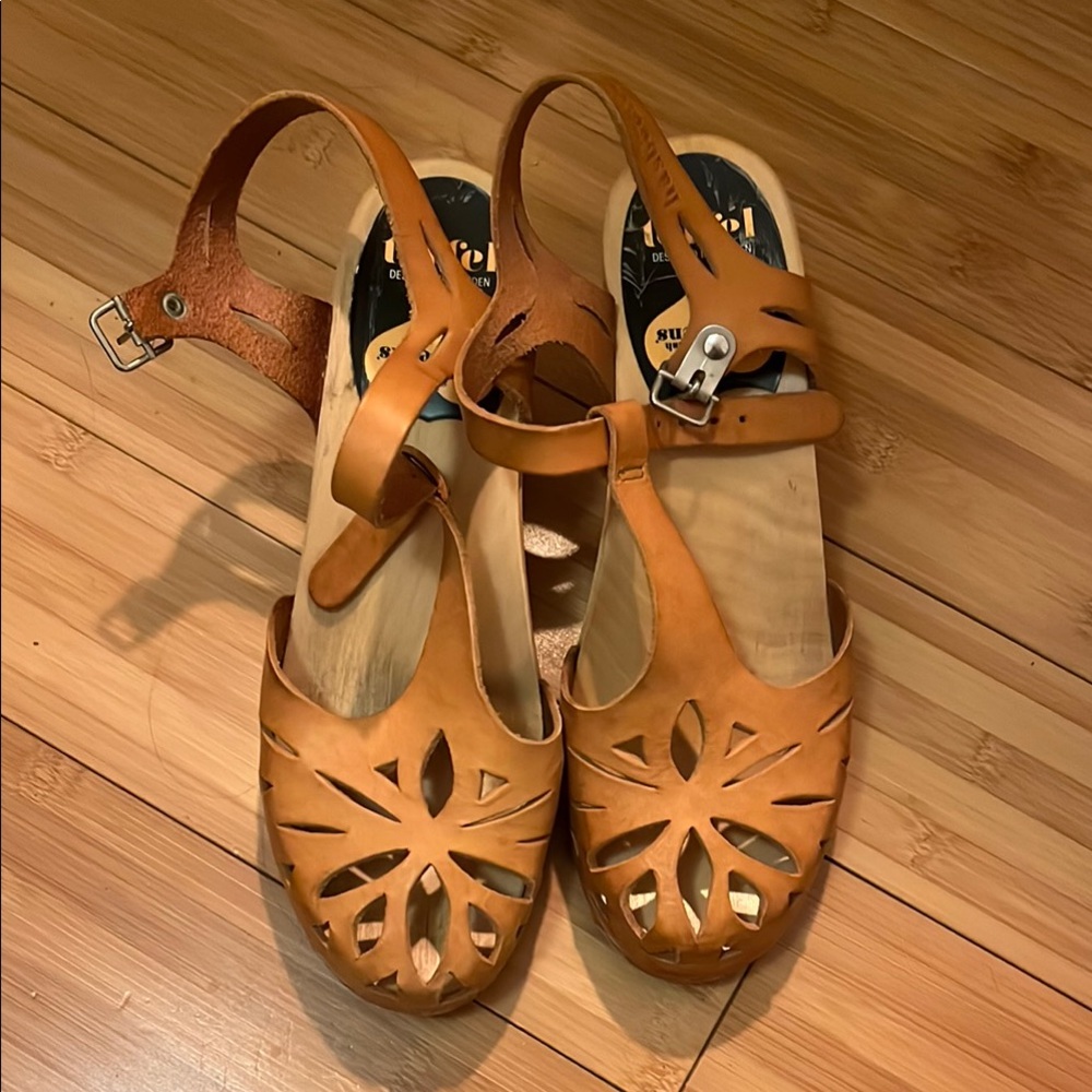 Swedish Hasbeens Tan Leather Clog Sandals